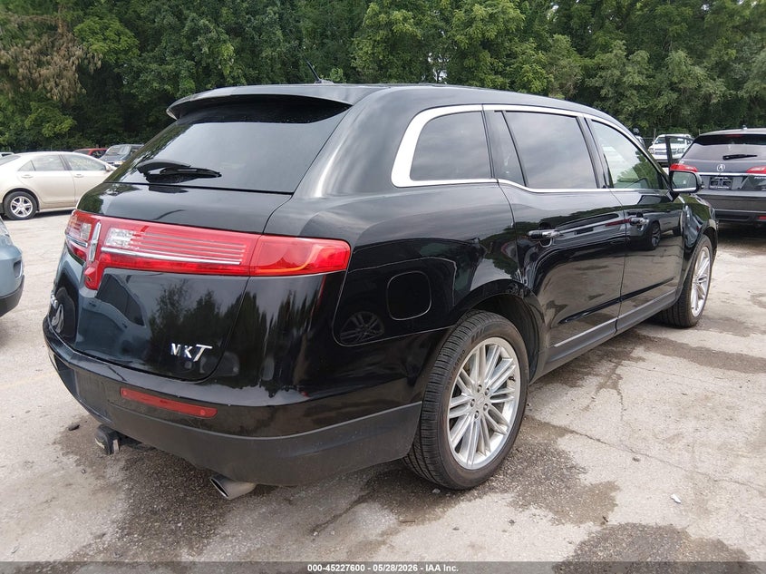 LINCOLN MKT 2019 VIN 2LMHJ5AT6KBL00214