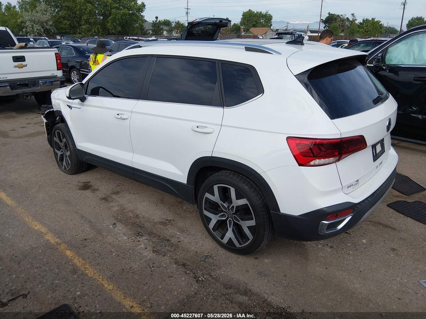 2022 VOLKSWAGEN TAOS auction photo 3
