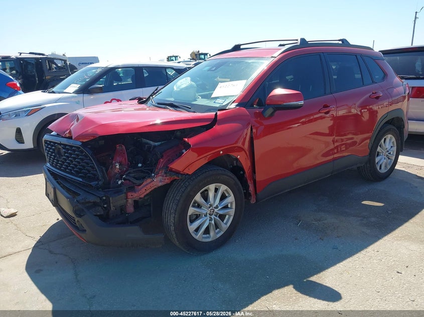 2022 TOYOTA COROLLA CROSS auction photo 2
