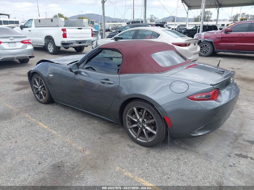 Vin: jm1ndac76j0204361, lot: 45725439, mazda mx-5 miata club 20183