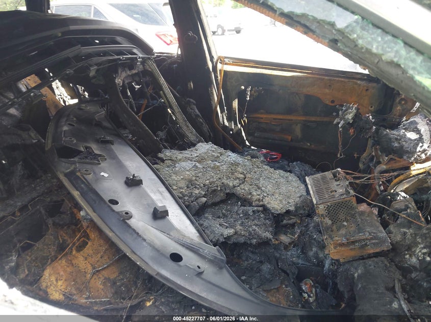 2016 KIA SORENTO auction photo 5