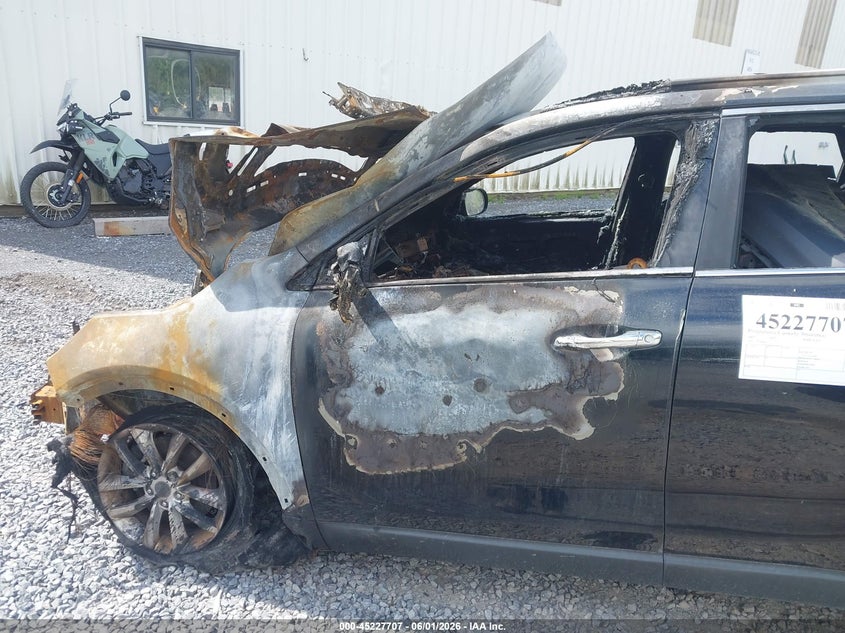 2016 KIA SORENTO auction photo 6