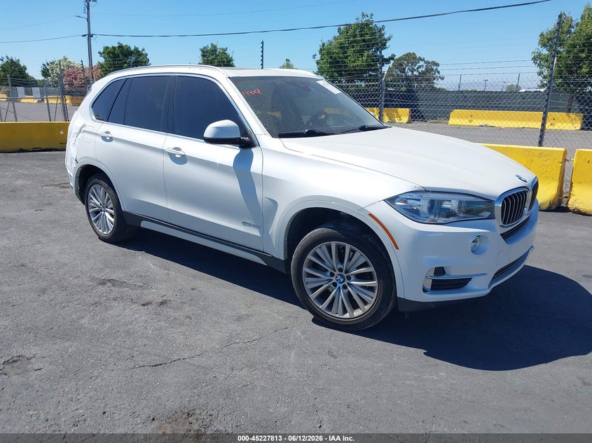 Vin: 5uxkt0c54g0s76536, lot: 45725574, bmw x5 edrive xdrive40e 2016 img_1