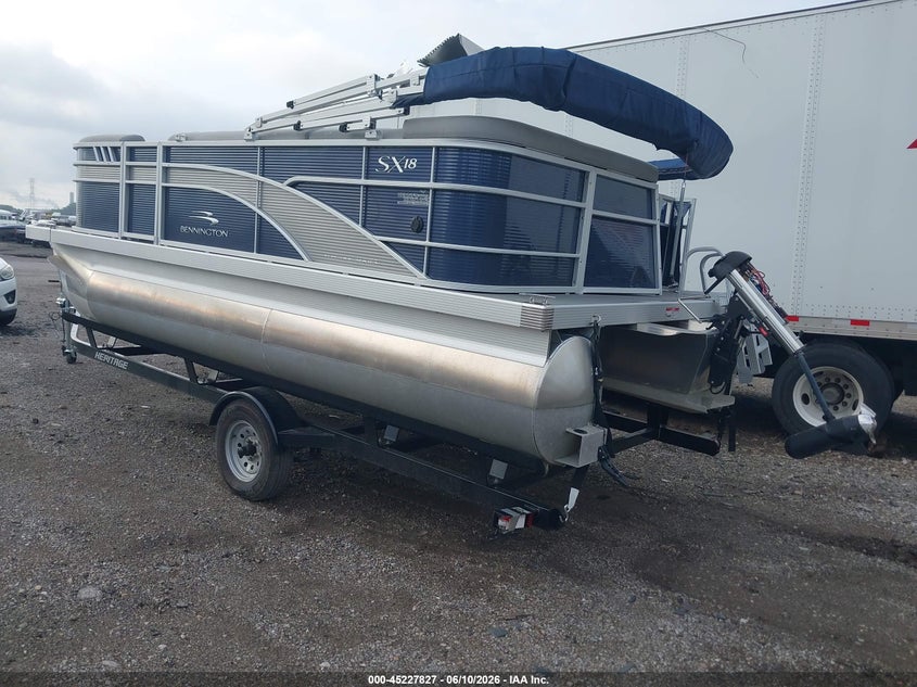 2023 BENNINGTON MARIN 18 SXL (VIN: 00000ETWM8640H223