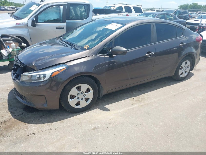 Vin: 3kpfl4a71he131655, lot: 45725601, kia forte lx 20172