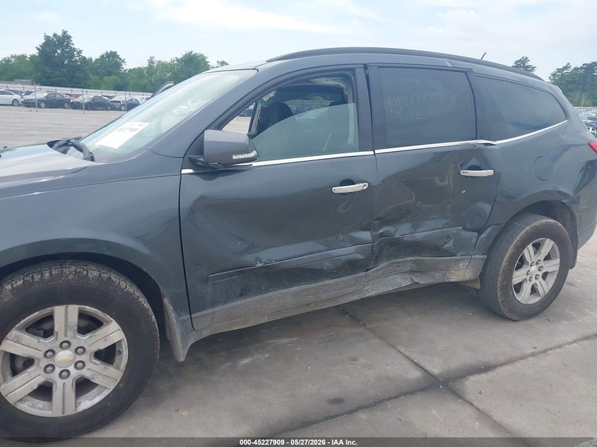 2011 CHEVROLET TRAVERSE auction photo 6