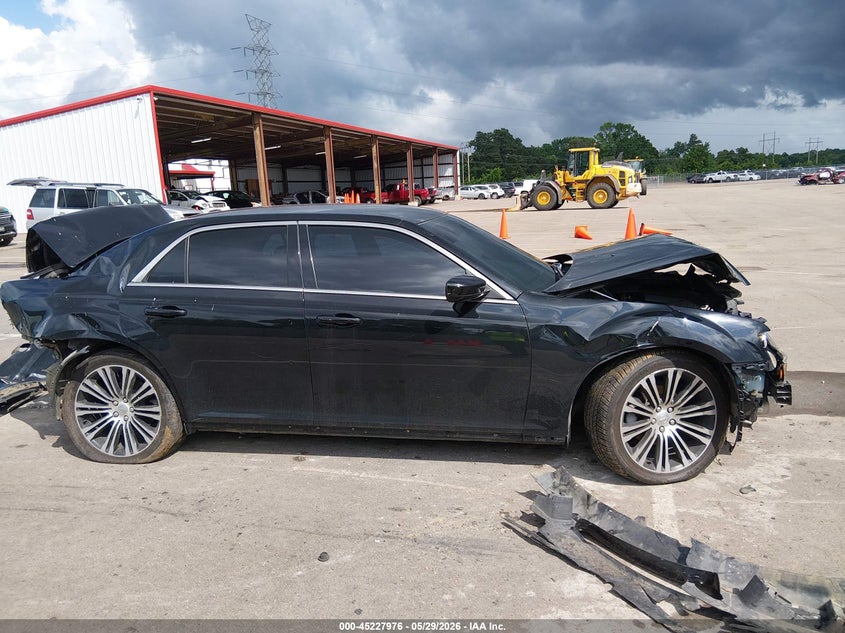 2013 Chrysler 300 300S VIN: 2C3CCABG0DH504915 Lot: 45227976