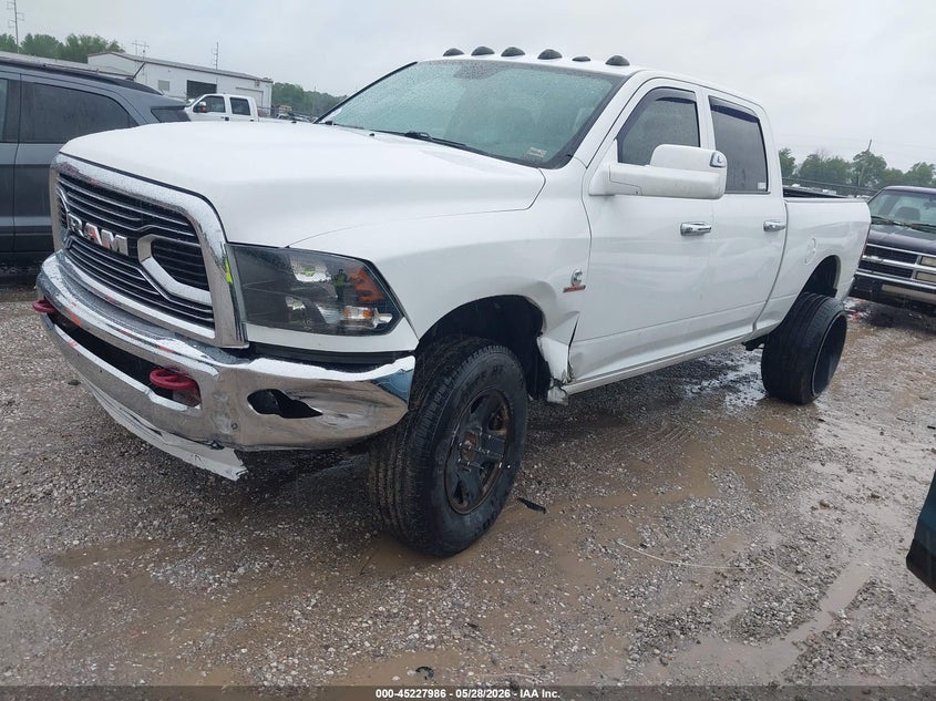 Vin: 3c6ur5cl0gg249115, lot: 45725746, ram 2500 tradesman 20162