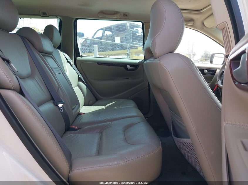 2004 Volvo Xc70 2.5T VIN: YV1SZ59H141155297 Lot: 45228009