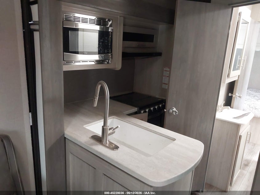 2022 COACHMEN CATALINA auction photo 7