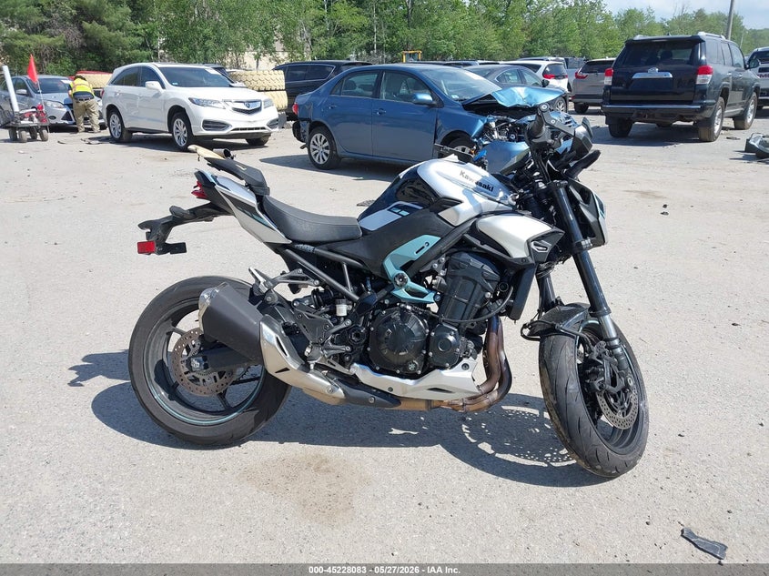 2025 Kawasaki Zr900 S VIN: ML5ZRDS19SDA00744 Lot: 45228083