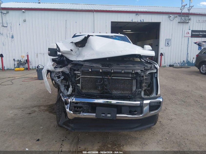 2022 Ford F-350 Lariat VIN: 1FT8W3BT3NEE88915 Lot: 45228096