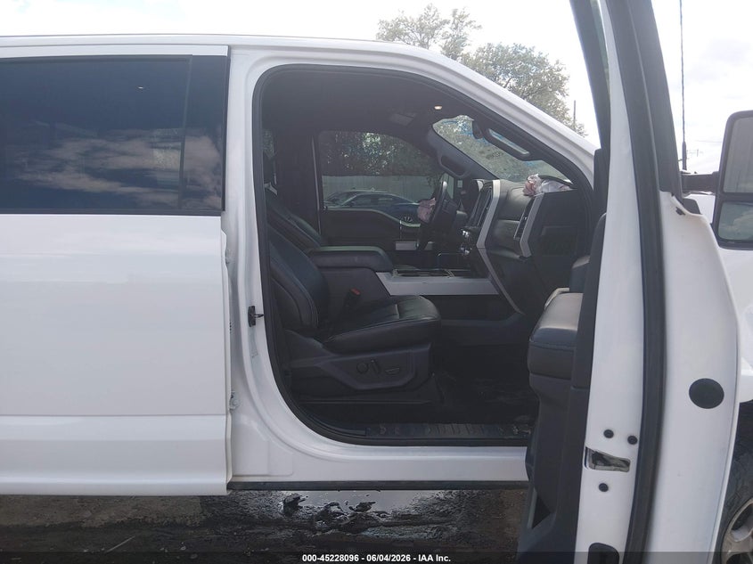 2022 Ford F-350 Lariat VIN: 1FT8W3BT3NEE88915 Lot: 45228096