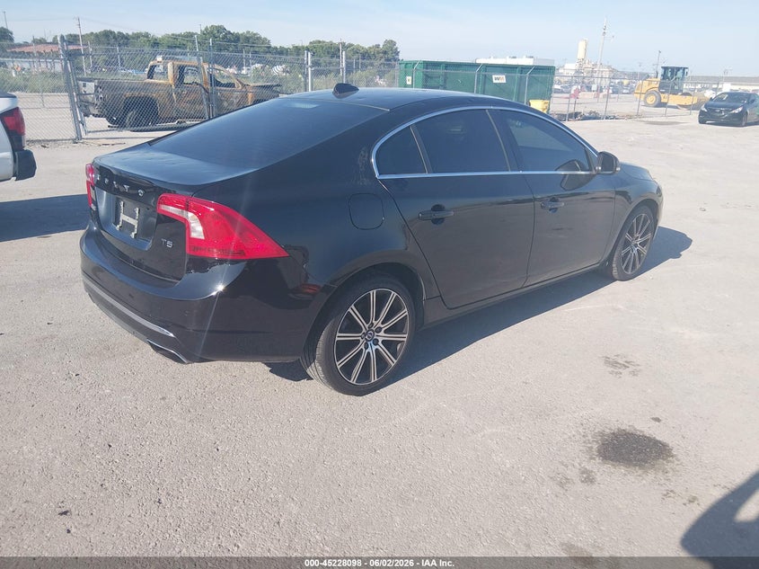 Vin: lyv612tmxgb100329, lot: 45725860, volvo s60 inscription t5 platinum 20164