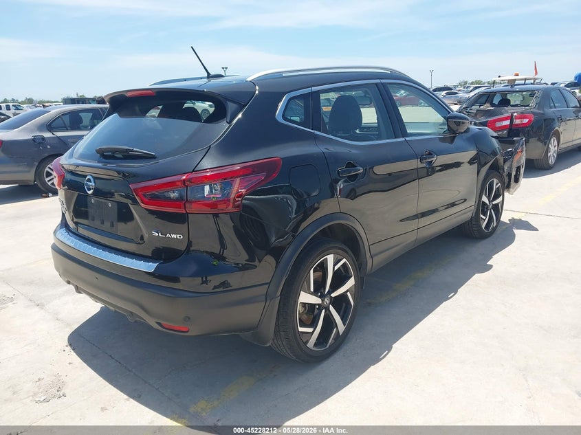 2022 NISSAN ROGUE SPORT auction photo 4