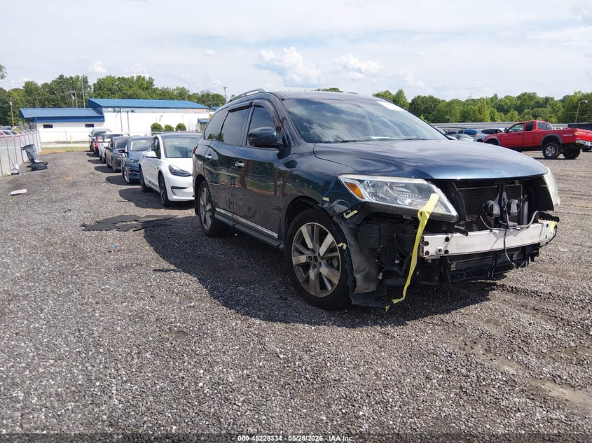 2016 NISSAN PATHFINDER auction photo 1
