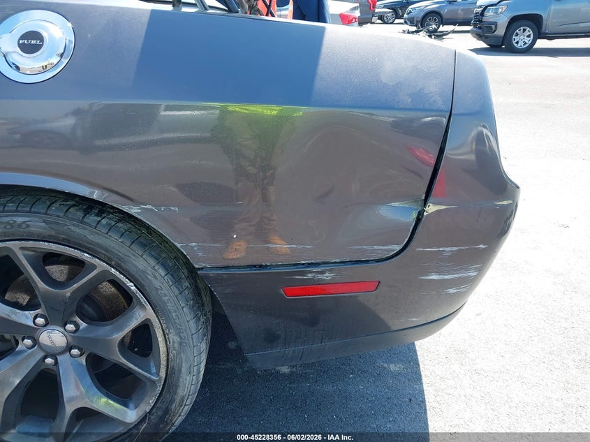 2015 DODGE CHALLENGER auction photo 6