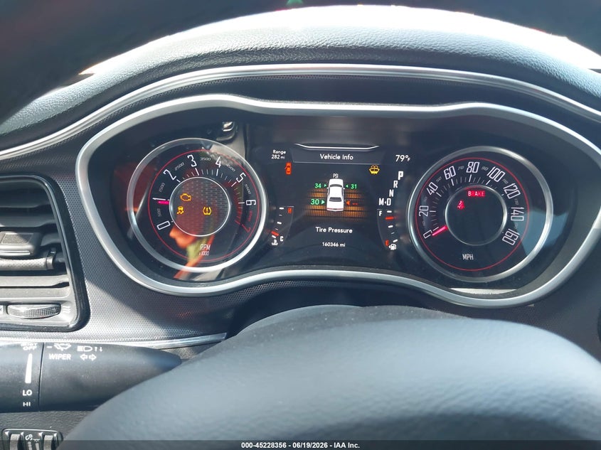 2015 DODGE CHALLENGER auction photo 7