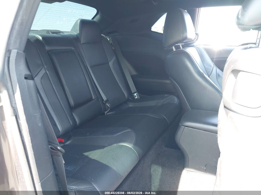 2015 DODGE CHALLENGER auction photo 8