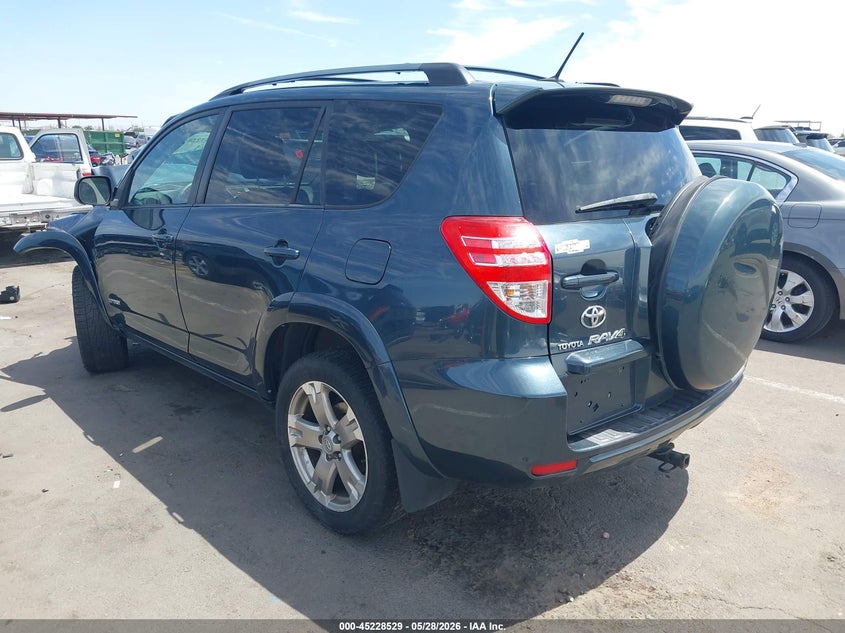 AtlanticExpress - Toyota RAV4
