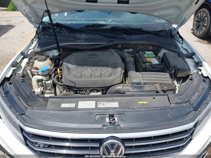 2018 Volkswagen Passat 2.0T R-Line/2.0T S VIN: 1VWAA7A35JC038078 Lot: 45228552