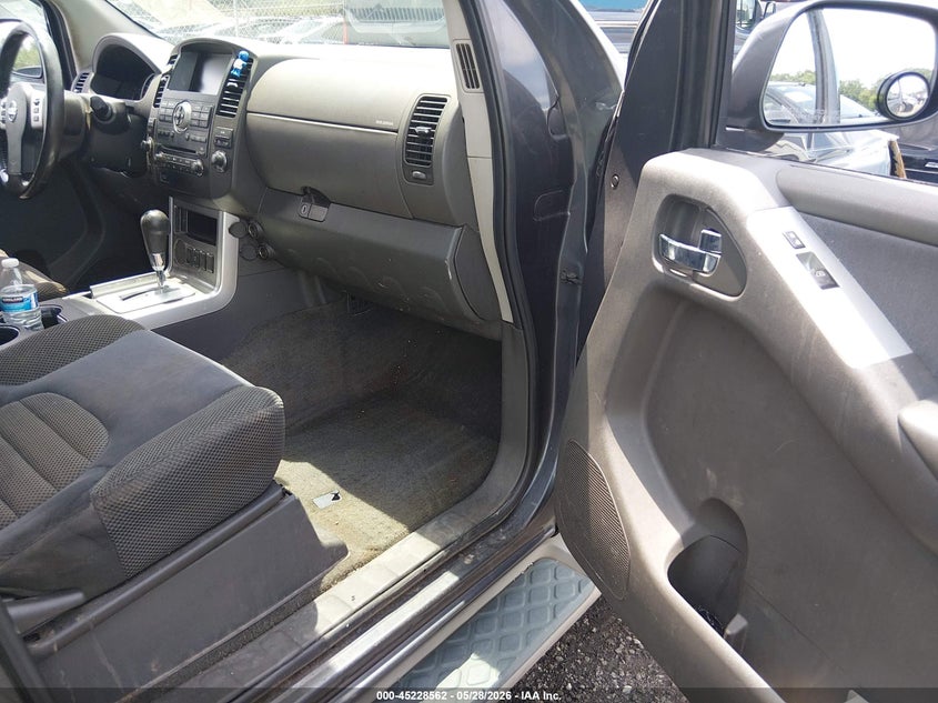 2010 NISSAN PATHFINDER auction photo 5