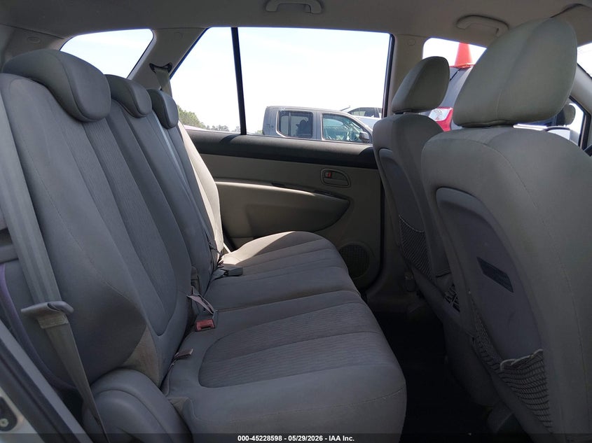 2010 Kia Rondo Lx VIN: KNAHG8C88A7300440 Lot: 45228598