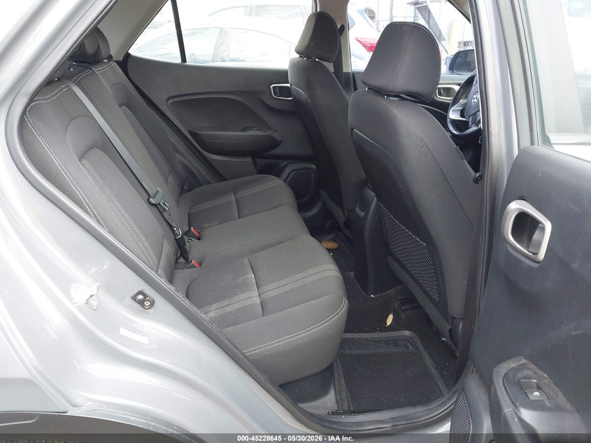 2021 HYUNDAI VENUE auction photo 8