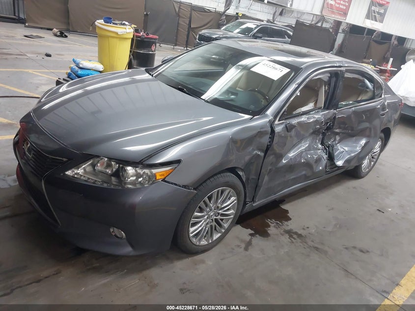 Vin: jthbk1ggxd2032216, lot: 45726432, lexus es 350 20132