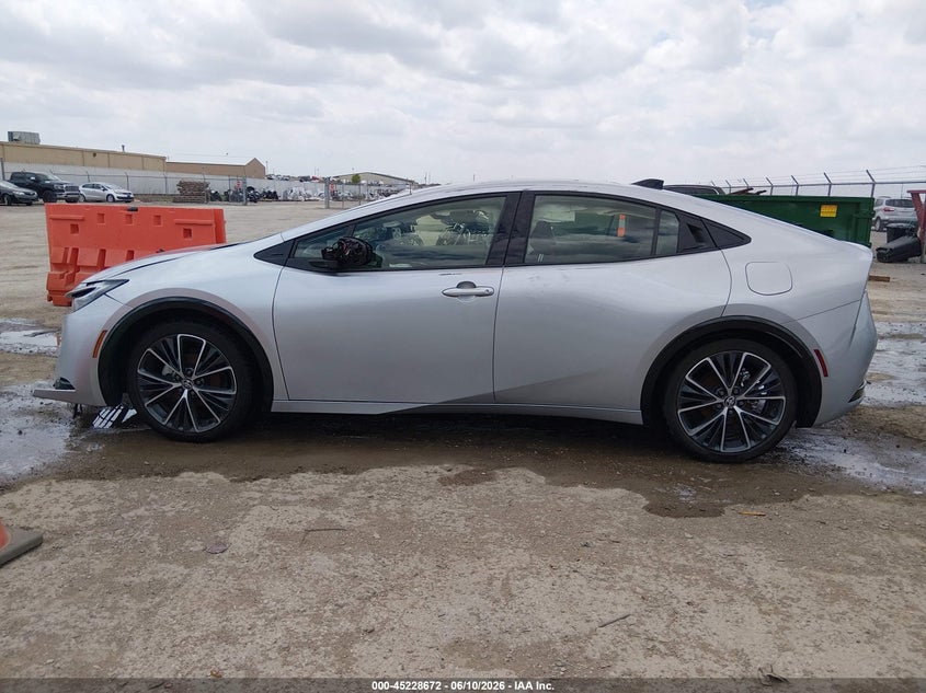 TOYOTA PRIUS - zdjęcie 14