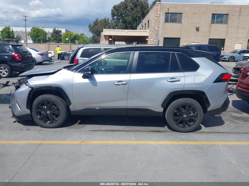 AtlanticExpress - Toyota RAV4 Hybrid