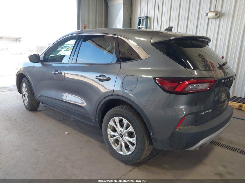Vin: 1fmcu9gn6pua34515, lot: 45726638, ford escape active 20233
