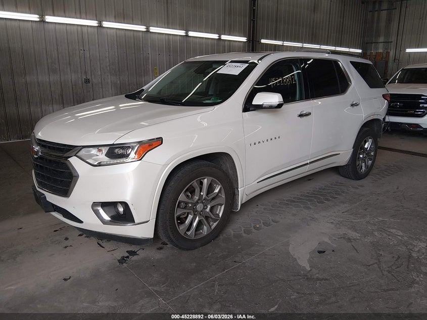 2018 CHEVROLET TRAVERSE auction photo 2