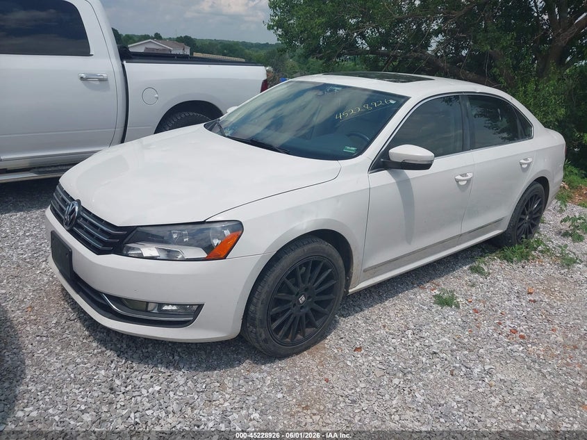 2014 VOLKSWAGEN PASSAT SEDAN 2.0L I-4 DI, DOHC, TURBO, 140HP