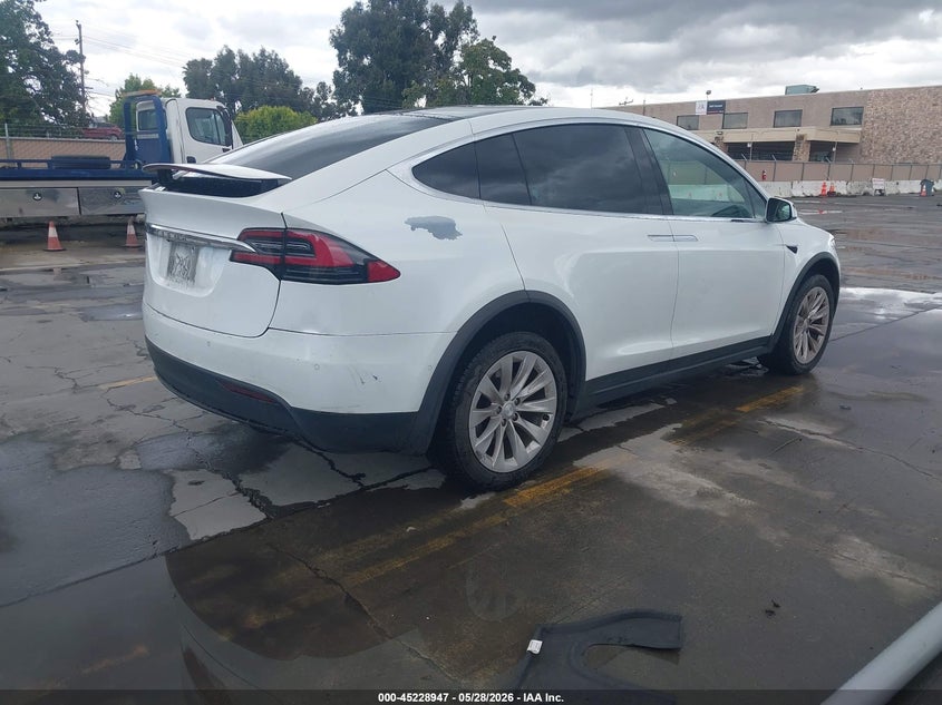 Vin: 5yjxcbe2xlf233367, lot: 45726708, tesla model x long range dual motor all-wheel drive/long range plus dual motor all-wheel drive 20204