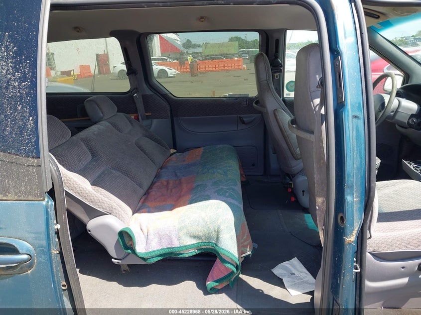 2000 CHRYSLER VOYAGER VAN 3.3L V-6 158HP