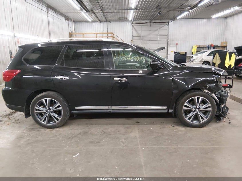 2017 Nissan Pathfinder Platinum VIN: 5N1DR2MM0HC620112 Lot: 45229077