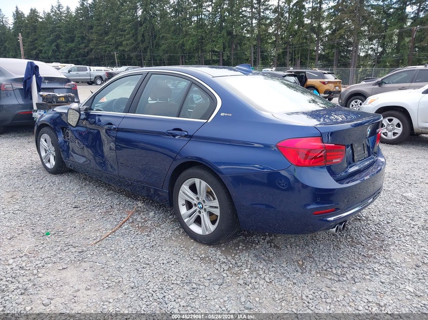 Vin: wba8e1c37ha029806, lot: 45726842, bmw 330e iperformance 20173