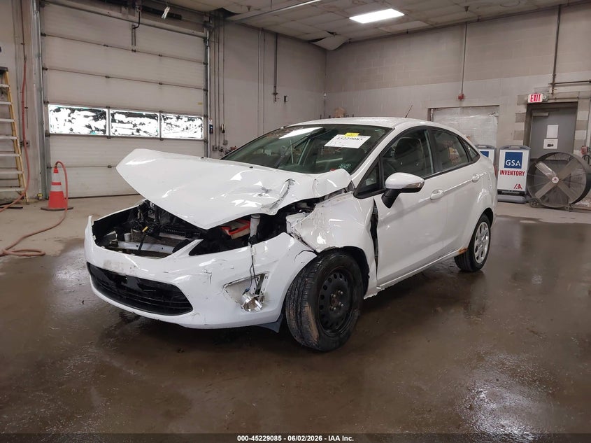 2013 FORD FIESTA — zdjęcie 2
