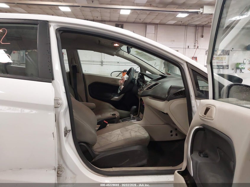 2013 FORD FIESTA — zdjęcie 5