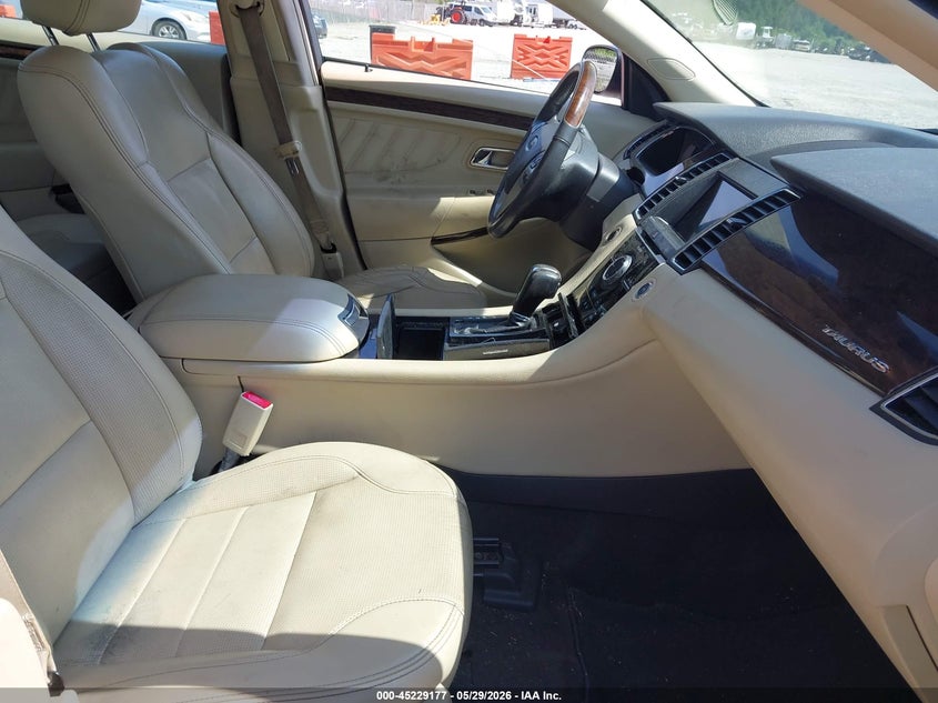 2018 FORD TAURUS auction photo 5