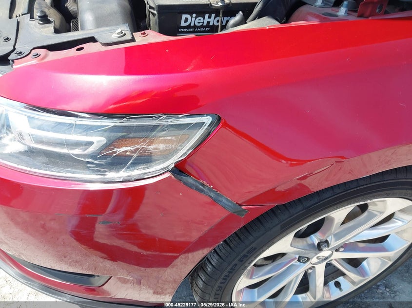 2018 FORD TAURUS auction photo 6