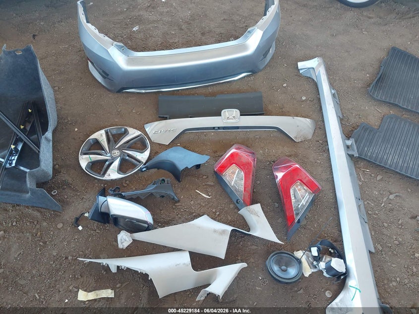 VIN 2HGFC2F62LH581382 2020 HONDA CIVIC LX