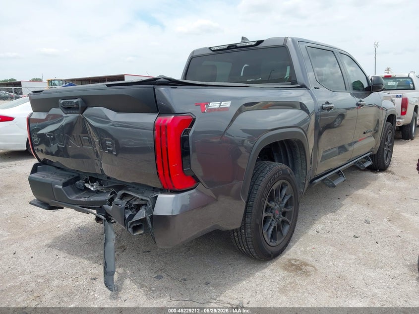 TOYOTA TUNDRA - zdjęcie 4