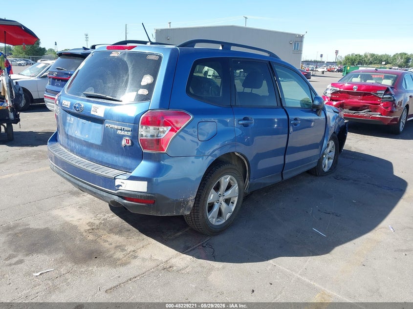 2015 SUBARU FORESTER auction photo 4
