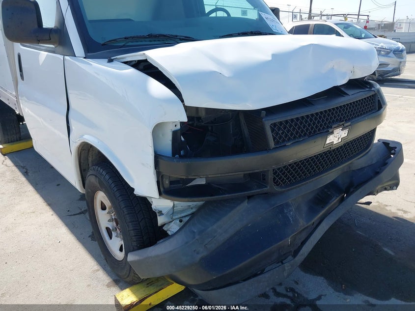 2020 CHEVROLET EXPRESS CUTAWAY WORK VAN N/A N/A