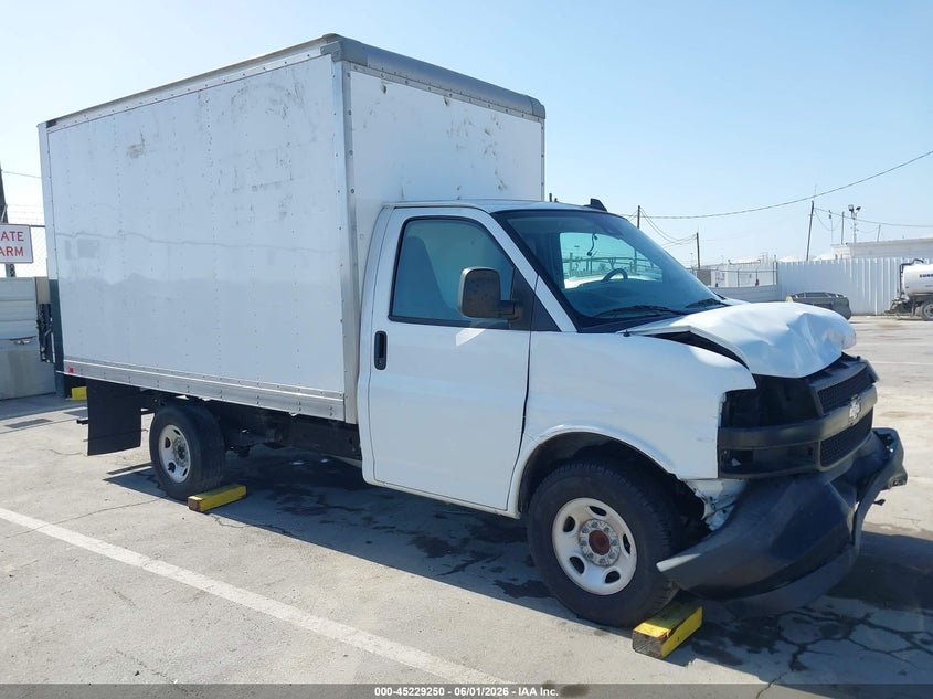 2020 CHEVROLET EXPRESS CUTAWAY WORK VAN N/A N/A