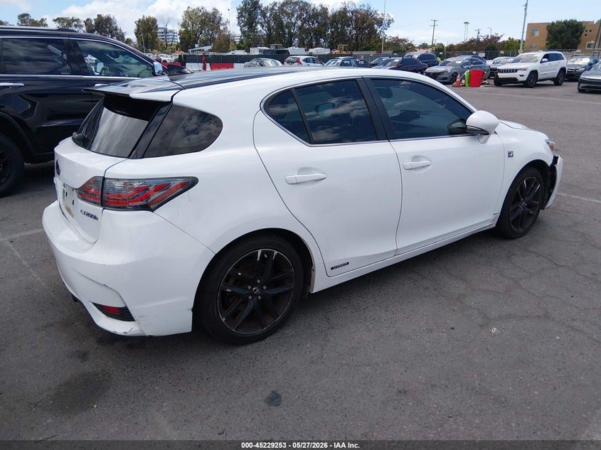 Vin: jthkd5bhxh2283907, lot: 45727014, lexus ct 200h 20174