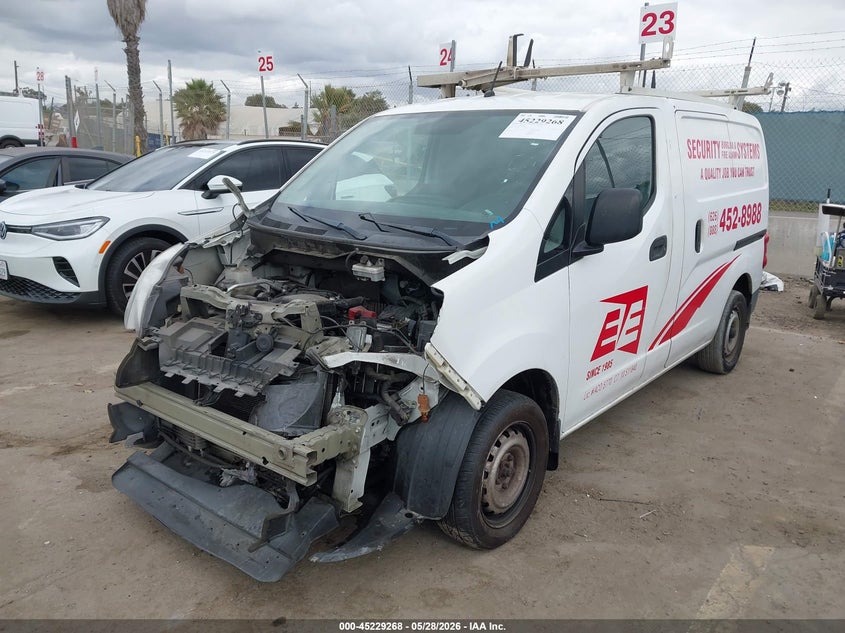 Vin: 3n6cm0kn8fk705847, lot: 45727029, nissan nv200 s 20152