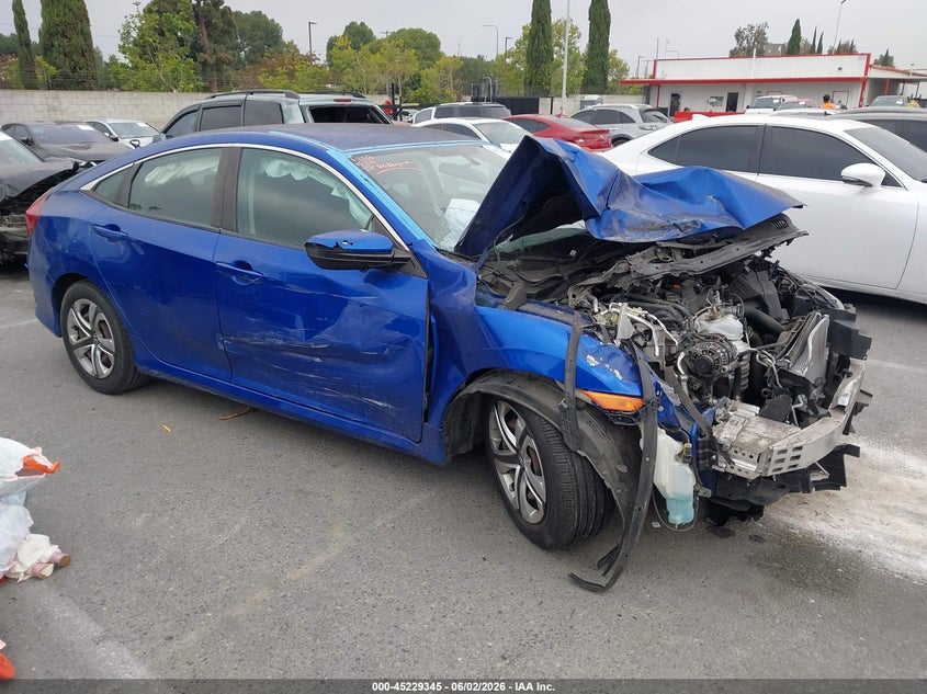 VIN 2HGFC2F53JH517159 2018 HONDA CIVIC LX